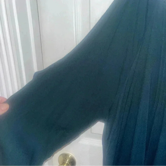 Old navy long sleeve top - Picture 3 of 6